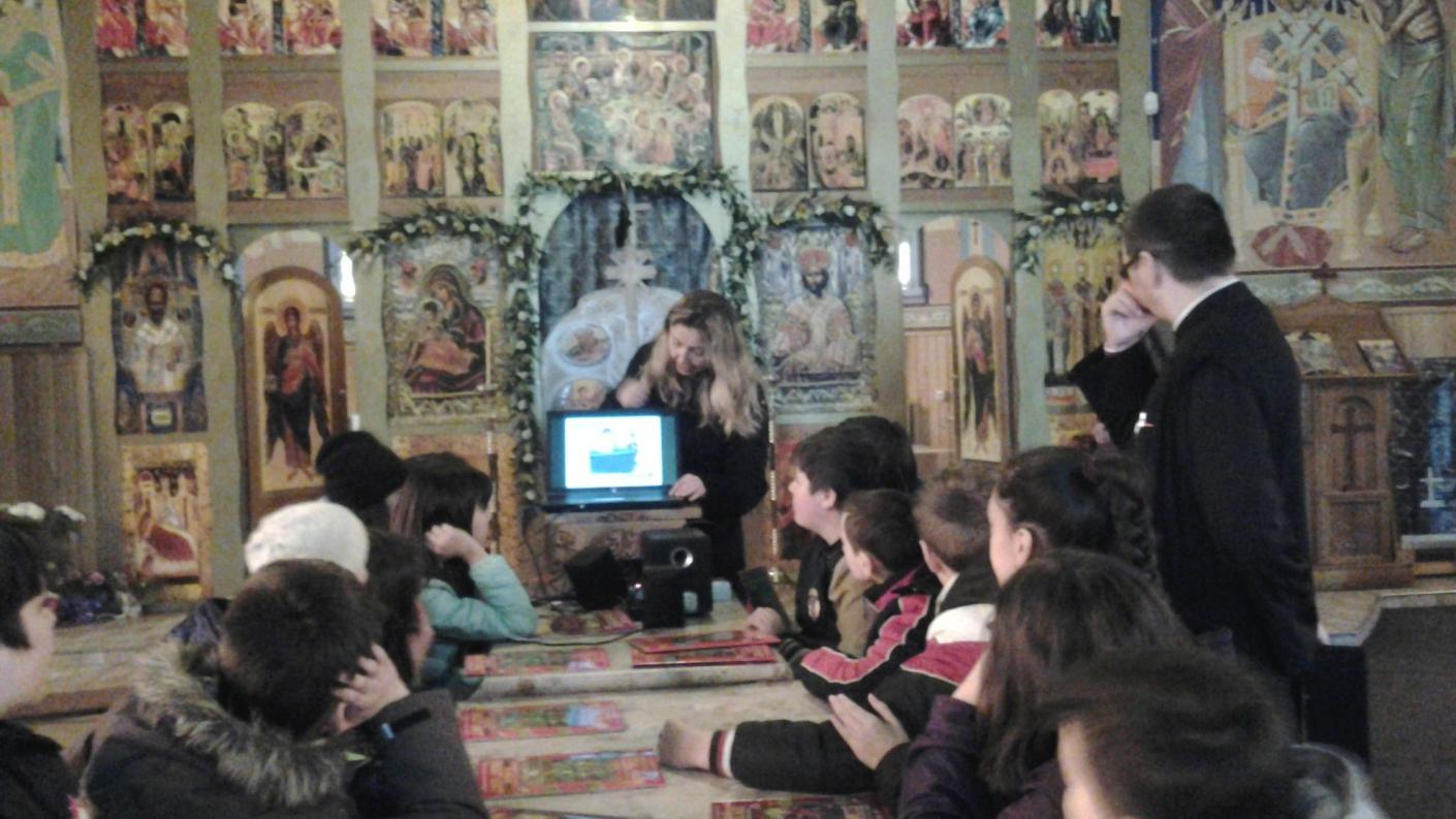 Scoala altfel - la paroha Sfintii Trei Ierahi din Bacau.4