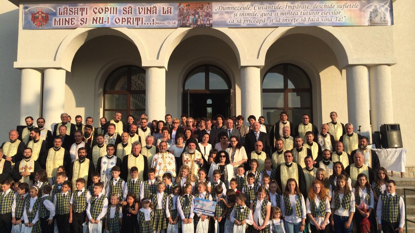 Proiectul &quot;Lăsați copiii să vină la mine și nu-i opriți&quot; a debutat în Arhiepiscopia Romanului și Bacăului în luna septembrie a anului 2013