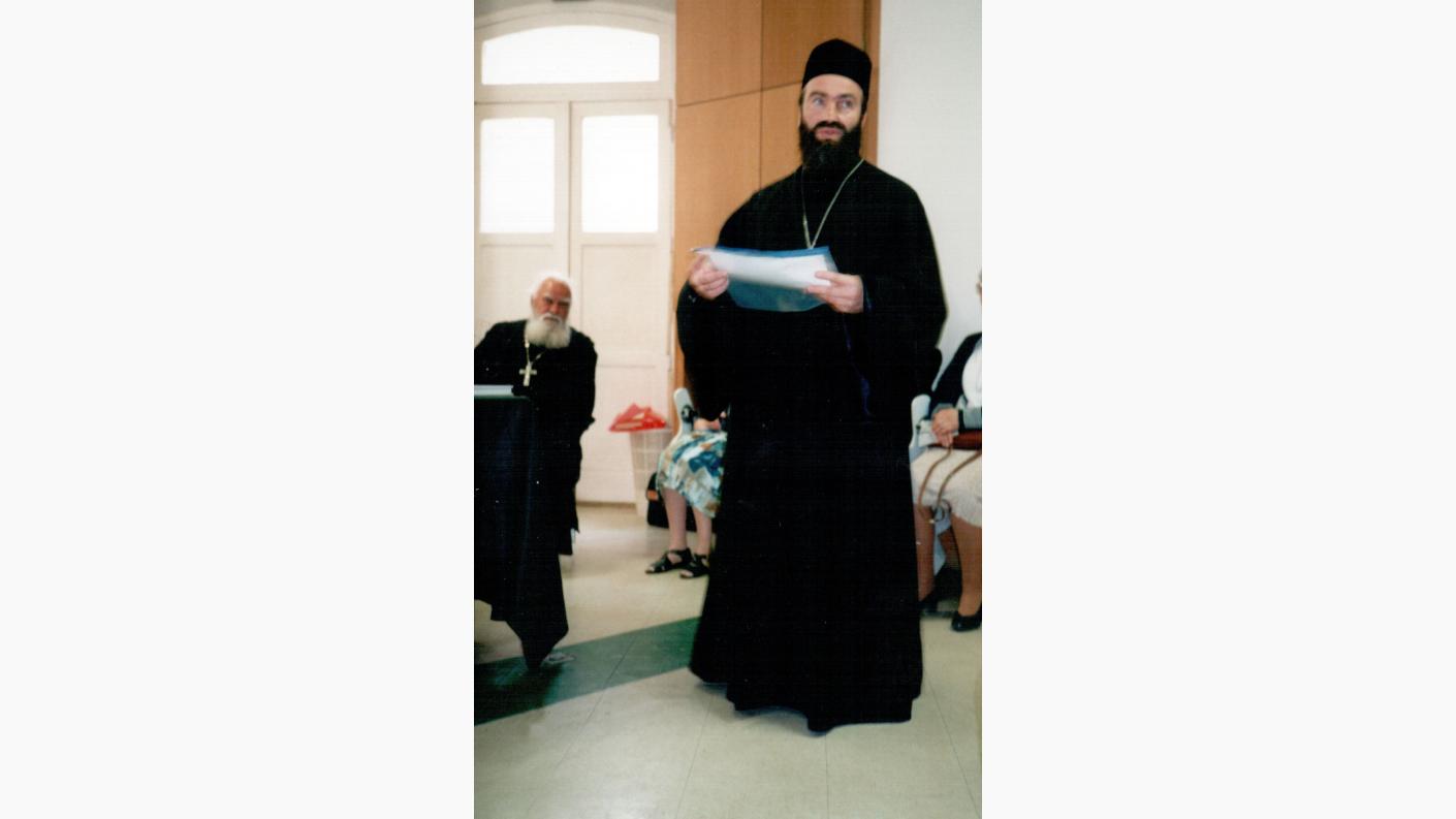 IPS Arhiepiscop Ioachim, la Institutul „Saint Sèrge” din Paris, 26 octombrie 1994, ziua în care a susţinut teza de doctorat cu denumirea de La déification de l’homme d’après la pensèe du Père Dumitru Stăniloae (Îndumnezeirea omului în gândirea părintelui Dumitru Stăniloae)