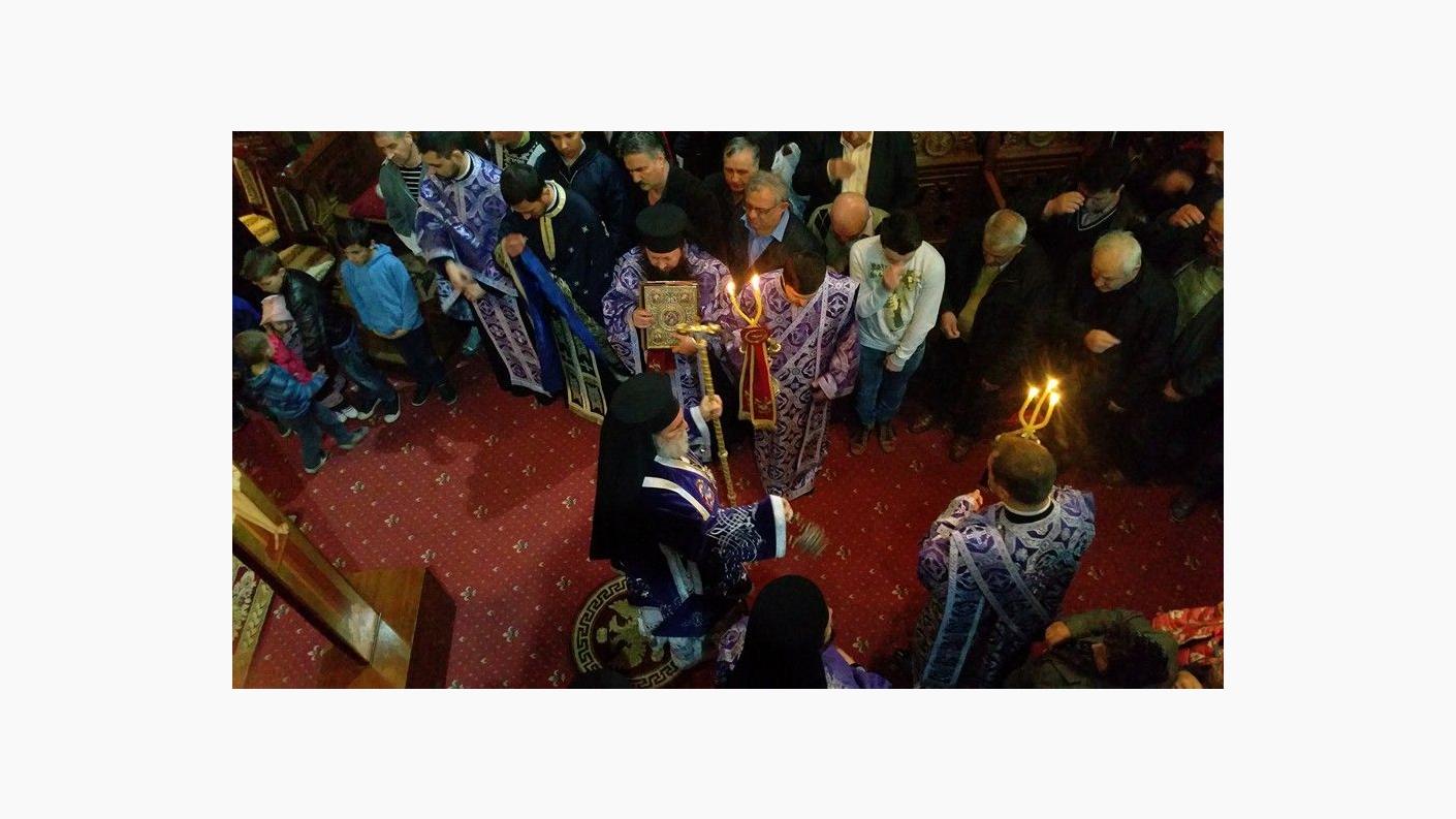 Denia celor 12 Evanghelii la Catedrala Arhiepiscopală din Roman