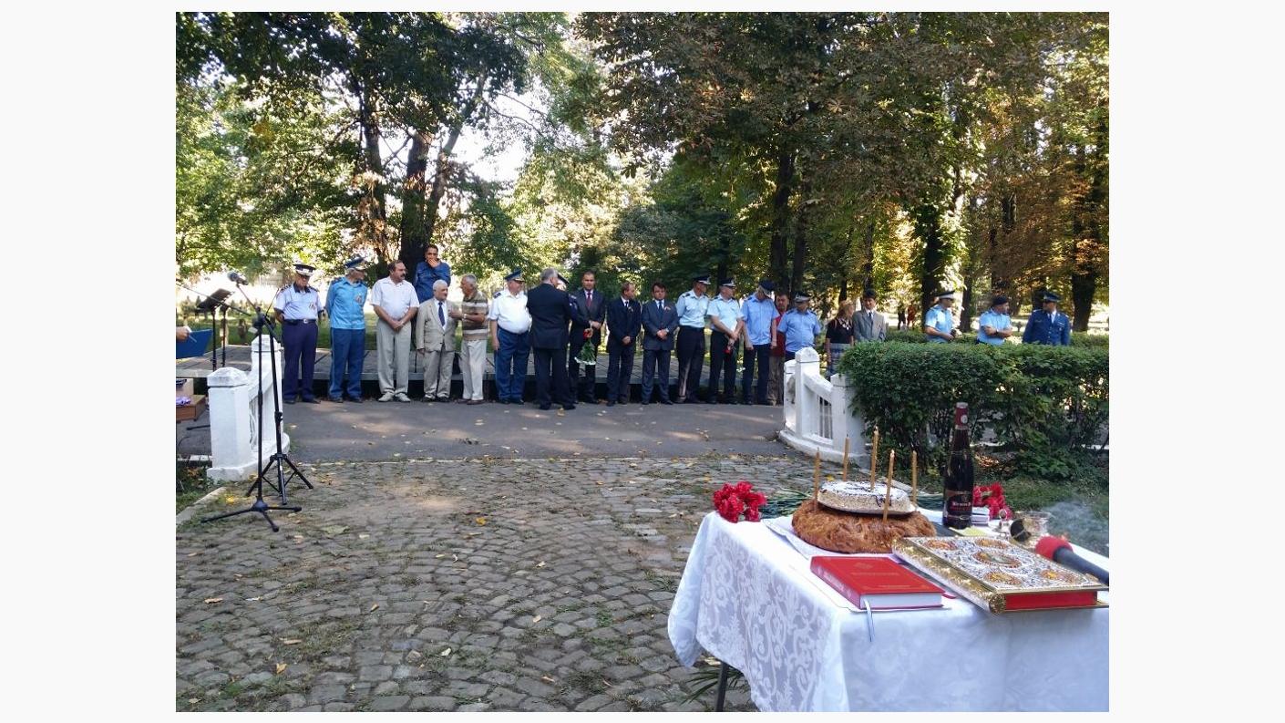 Pomenirea eroilor la Bacău