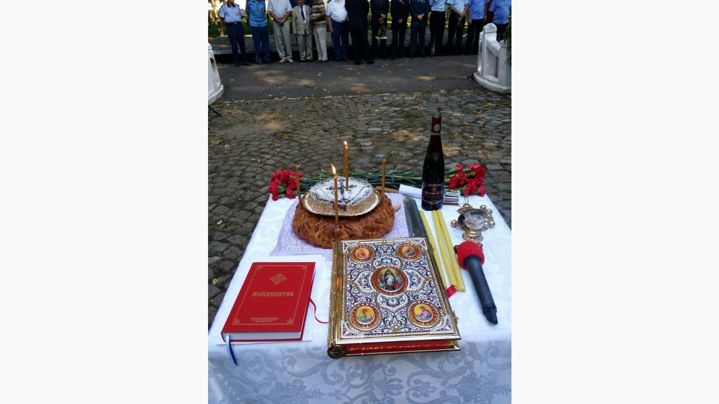 Pomenirea eroilor la Bacău