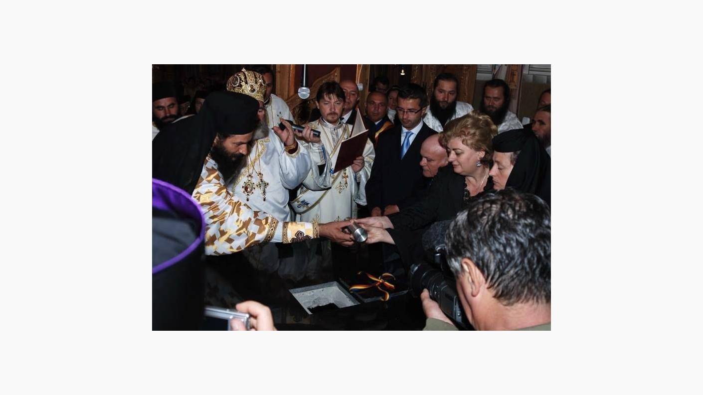 Sfințirea Bisericii &quot;Buna-Vestire&quot;