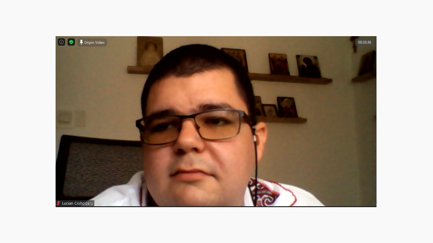 Lucian Ciohodaru - coordonator voluntari asociația dela Hârja și coordonator al atelierului „Pe drumurile copilăriei”