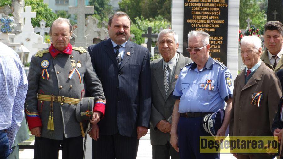 Ziua Eroilor Serbată La Bacău Arhiepiscopia Romanului Si Bacaului