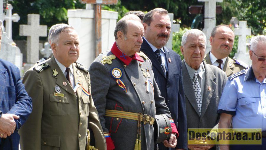 Ziua Eroilor Serbată La Bacău Arhiepiscopia Romanului Si Bacaului