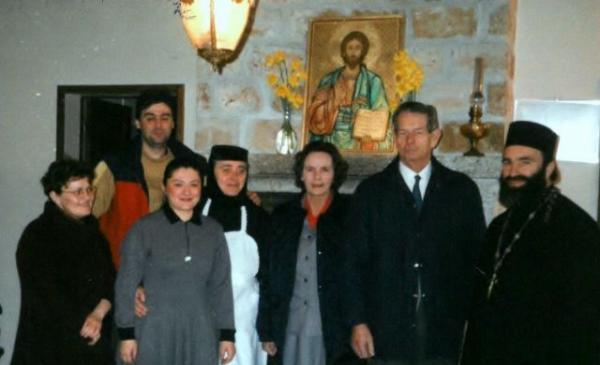 IPS Ioachim alături de Regele Mihai și Regina Ana aflați în vizită la Mănăstirea "Buna-Vestire" de la Rosier, Franța (1998)