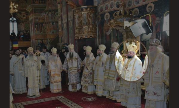 Catedrala Sf. Cuv. Parascheva, Roman, 4 ianuarie 2005