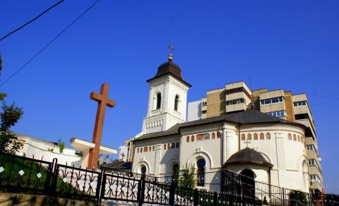 Biserica "Sf. Ioan" este unul dintre cele mai vechi lacasuri de cult din Bacau