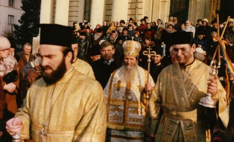 IPS Ioachim ca arhidiacon la Catedrala Mitropolitana din Iasi (foto arhiva Doxologia)