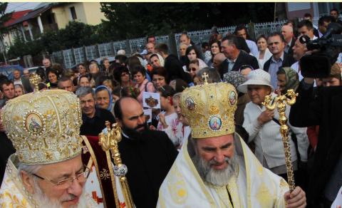 Arhiepiscopia Argesului Si Muscelului Arhiepiscopia Romanului Si Bacaului